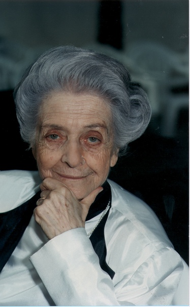 Как делать открытия в собственной спальне, получить Нобеля и дожить до 103 лет: Рита Леви-Монтальчини Когда нацисты запретили ей работать в университете, лабораторию она устроила в своей