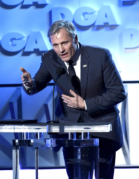 71st Annual Directors Guild Awards Минувшей ночью в Лос-Анджелесе объявили победителей ежегодной премии Гильдии режиссёров Америки, которая проводится уже в 71-й раз. Лучшая режиссёрская работа